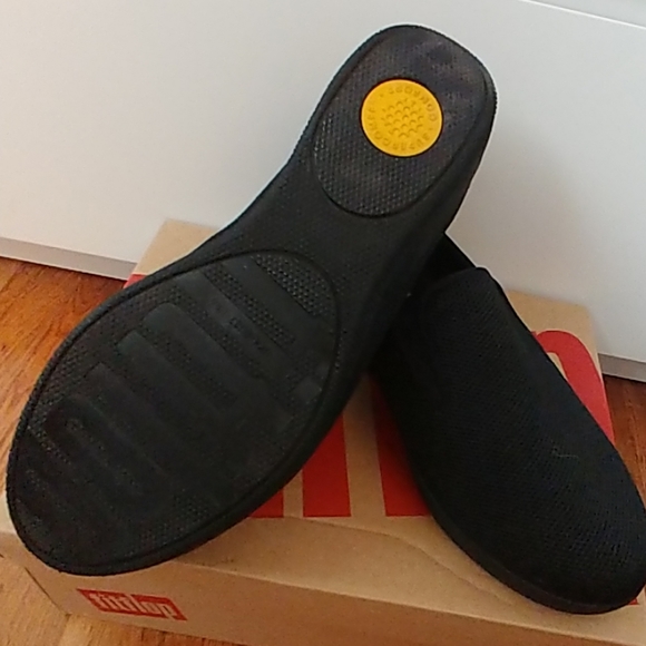 fitflop skate loafer